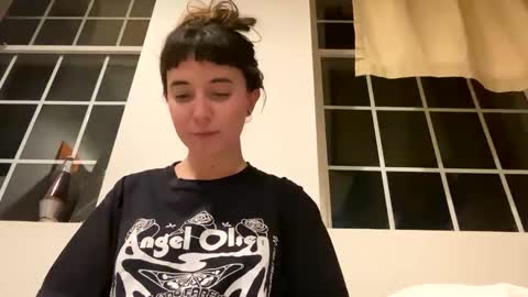 Snapshot of cuteballoons chatting on January 24, 2:49 am CuteBalloons online show from January 24, 2:49 am