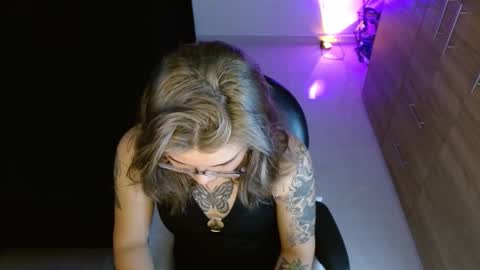 isabella online show from February 23, 6:29 pm