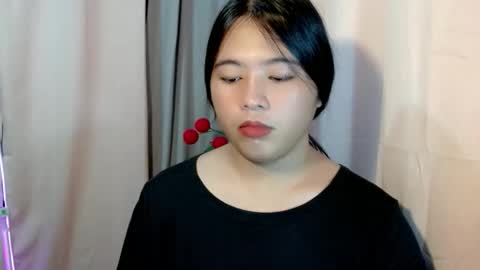 cute online show from February 13, 3:52 am