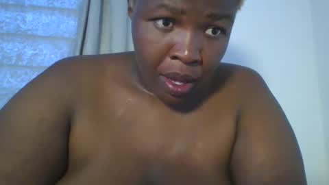 Snapshot of cutey_mellanin chatting on September 9, 8:47 am cutey_mellanin online show from September 9, 8:47 am
