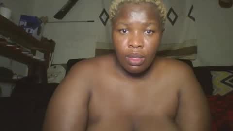 Snapshot of cutey_mellanin chatting on October 4, 8:13 pm cutey_mellanin online show from October 4, 8:13 pm
