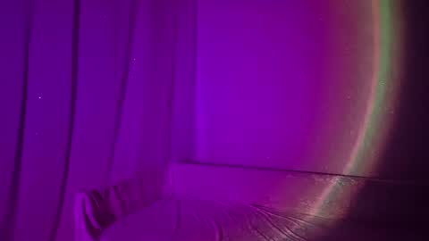 cutie_xoxo_ online show from March 30, 8:08 pm