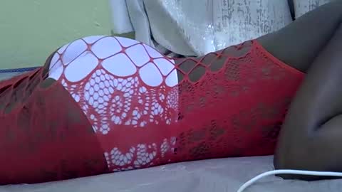 cutiehanish4 online show from October 27, 5:41 pm