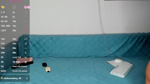 Vikki online show from April 15, 7:58 pm