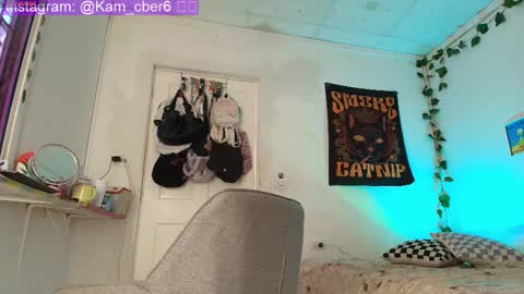 Snapshot of cybercami chatting on September 13, 5:32 pm Camila online show from September 13, 5:32 pm