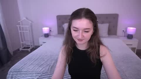 Cyrena online show from June 4, 5:56 am