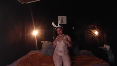 DAALYLA  online show from March 24, 2:11 pm