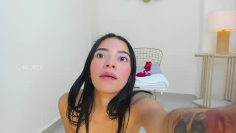 Dafne online show from April 12, 3:15 pm