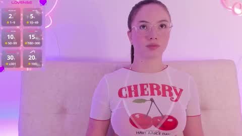 Dafne  online show from March 24, 12:10 pm