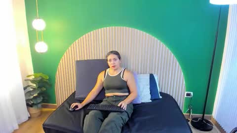 Dahiane Connor online show from December 2, 11:45 am