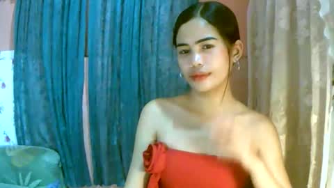 Im Dahlia online show from April 6, 12:39 pm