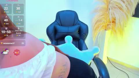 Dahlia online show from December 19, 6:05 am