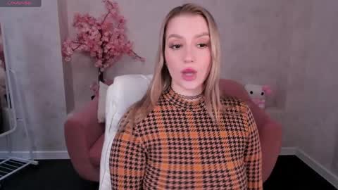 Viickie online show from March 26, 9:22 am