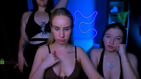 Snapshot of daisy_candy chatting on September 30, 9:41 pm Little Di online show from September 30, 9:41 pm