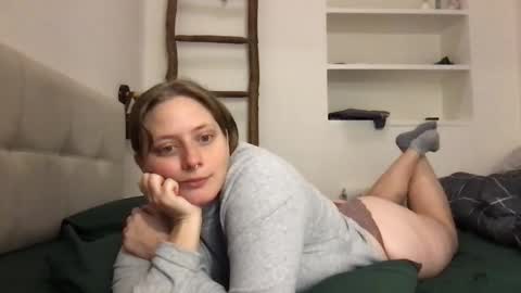 daisy_lately online show from December 4, 4:15 am