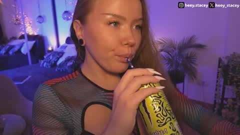 Stacey online show from February 5, 7:06 pm