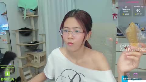 Daisy online show from March 10, 8:40 am