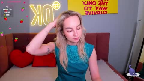 daisymellifluous online show from March 2, 1:49 am