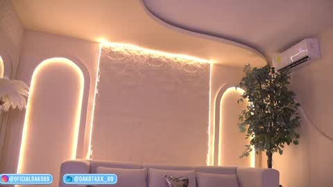 dako online show from April 18, 12:13 am