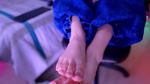 dakotaa online show from December 3, 4:42 pm