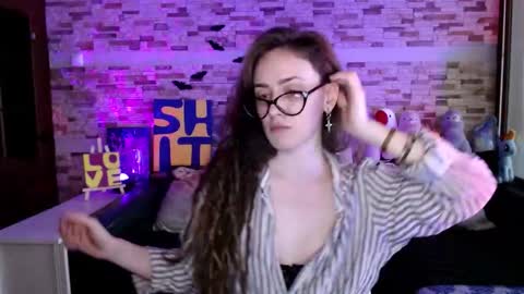 Dalia  online show from November 15, 12:06 pm