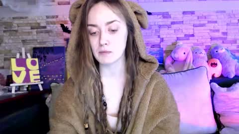 Dalia  online show from November 2, 9:23 am