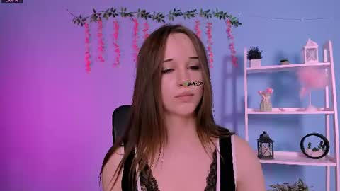 dana_cute1_ online show from June 16, 8:15 am