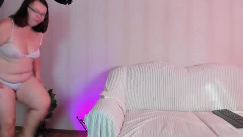 danajhonson online show from November 17, 8:26 am