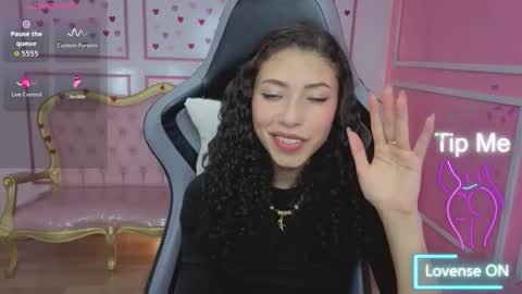 Danatella  online show from January 13, 8:13 pm