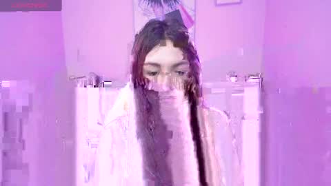 dani_taylor_ online show from April 28, 9:18 pm