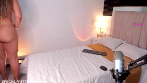  independent model   online show from March 7, 1:56 am