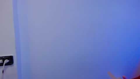 danielajall  independent online show from March 26, 2:58 am