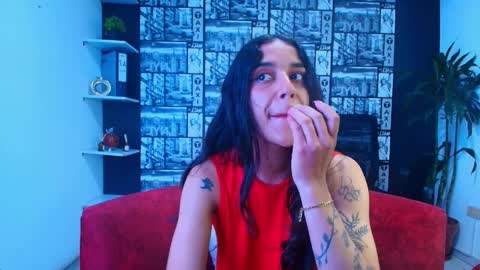 danielamonroe online show from April 1, 2:01 am