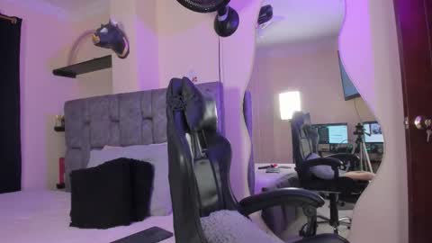 danielasexya online show from January 14, 2:27 am