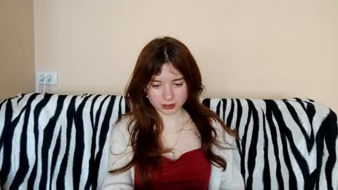 Mia online show from April 15, 11:55 am