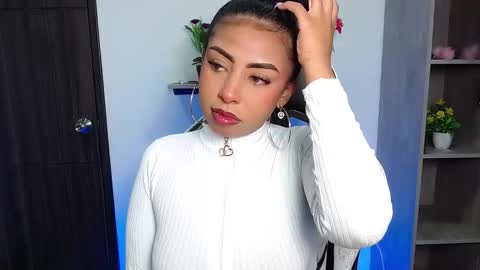 Snapshot of danna_schmidt23 chatting on October 8, 10:30 am Danna online show from October 8, 10:30 am