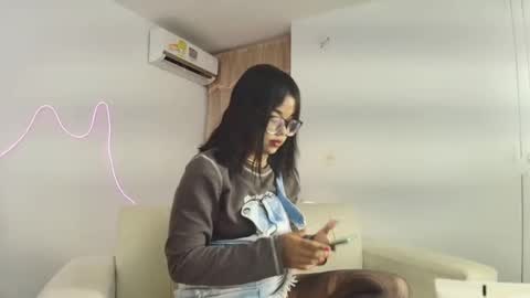 dannagabriella online show from April 9, 6:30 am