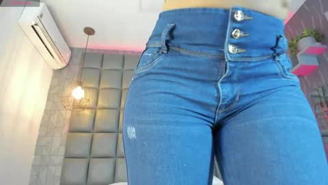 Danna online show from April 9, 11:48 am