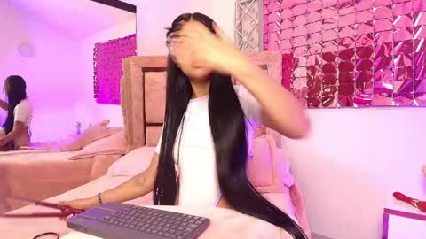 Dannie online show from April 11, 3:48 pm