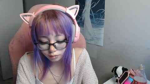 danyelleeyermann online show from April 8, 3:14 pm