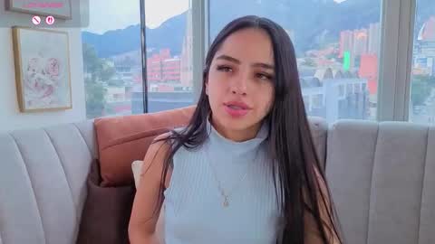 daphne_chers online show from February 3, 8:01 pm