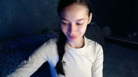 Daphne Darkthorn online show from November 14, 2:28 pm