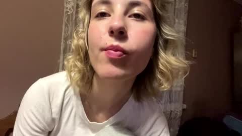 Monika online show from April 11, 5:27 pm