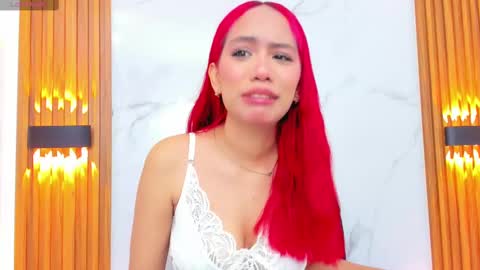 daphneleclerc online show from October 28, 11:05 am