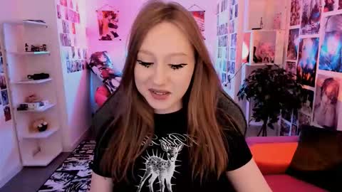 Daria Tate online show from March 14, 9:43 am