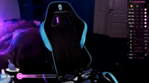 Lucious Foijieh online show from November 22, 4:53 pm