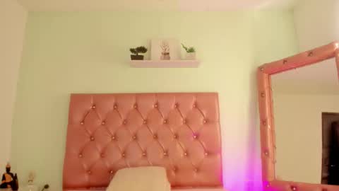 dark_luna1 online show from February 14, 8:22 pm