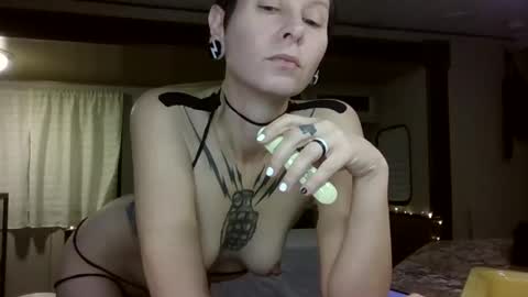 Dark Obsession online show from November 20, 7:09 am