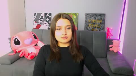 Amelie online show from April 14, 5:24 pm