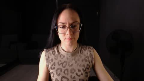 darkspark_ online show from November 24, 11:12 am